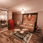 Apartament Paradise And